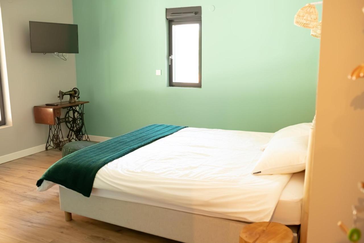 Domaine Des Jammetous - Hotel And Yoga Retreat Center La Magdelaine-Sur-Tarn Buitenkant foto